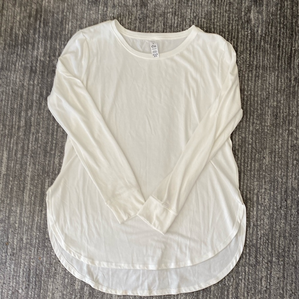 ZYIA Active Long Sleeve swoop T sz medium